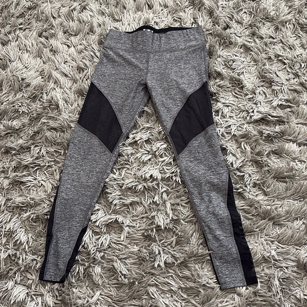 Women’s Pink Victoria Secret leggings